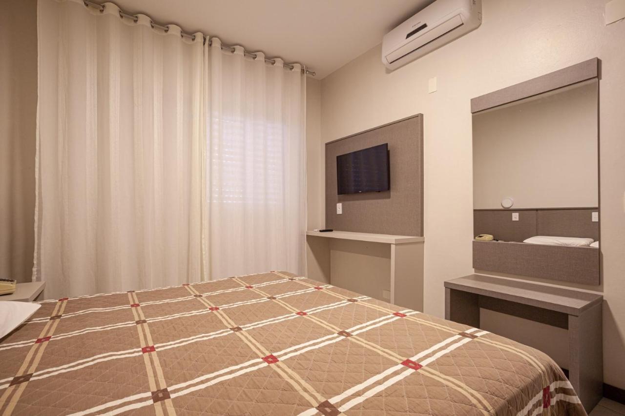טורס A Furninha Hotel מראה חיצוני תמונה